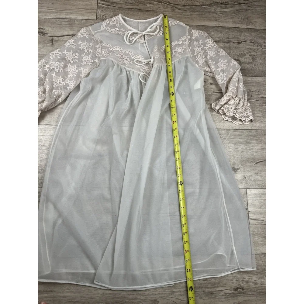 VTG ILGWU Robe‎ Women's Size 36 White with Soft Pink Lace Chiffon Sheer Peignoir